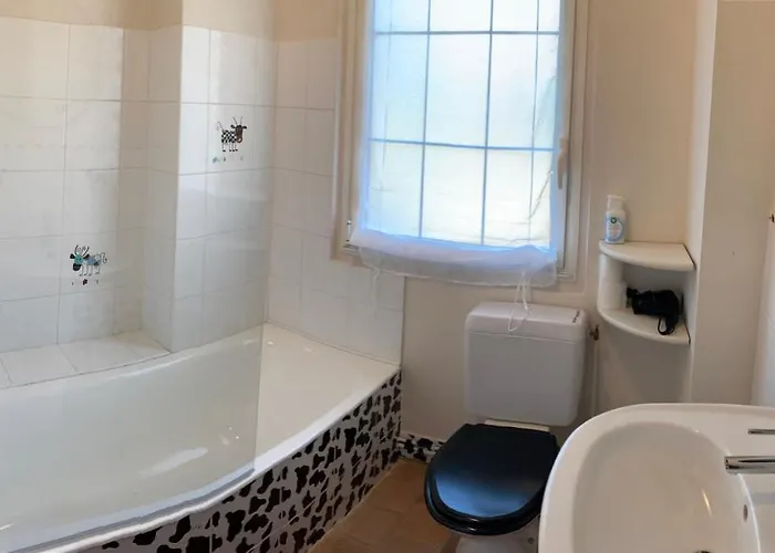 Les Bosquets * Saint-Ouen-Des-Toits